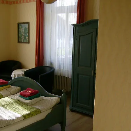 Han/Misafirhane Zur Traube Hatzenport