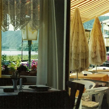 Zur Traube Han/Misafirhane 3*