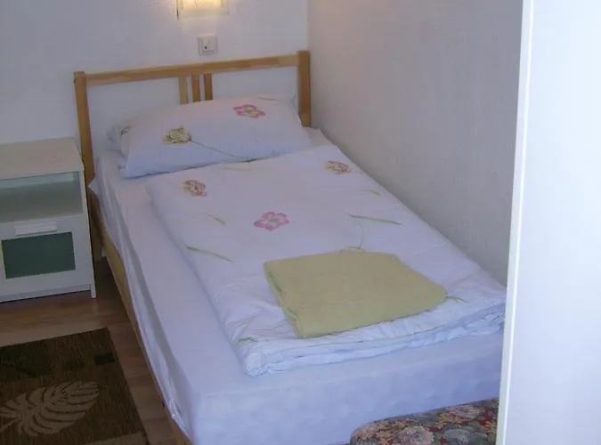 여관 Zur Traube 3*