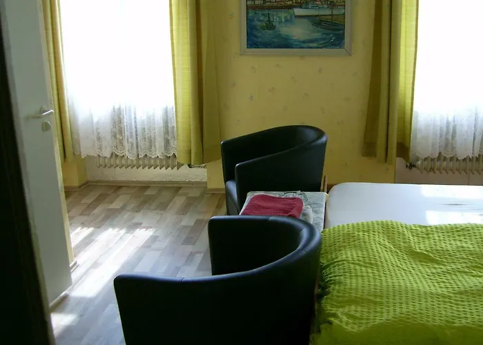 여관 Zur Traube 3*