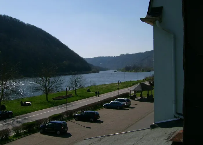 여관 Zur Traube Hatzenport