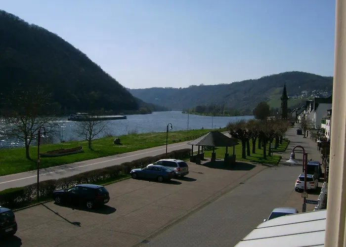 Zur Traube Inn Hatzenport