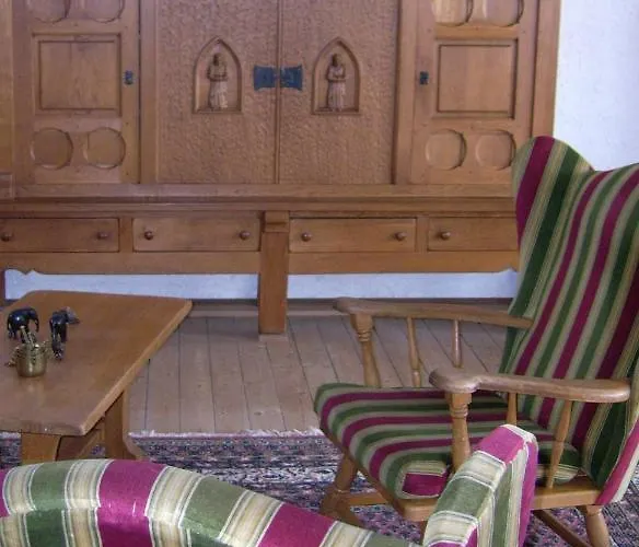 Zur Traube Inn Hatzenport